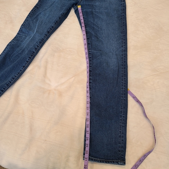 Uniqlo slim fit mid rise straight leg Jeans - Picture 4 of 9